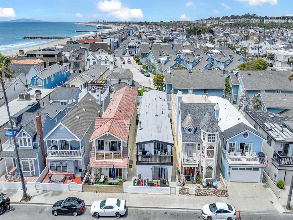 3 Bedrooms Ньюпорт-Бич Экстерьер фото